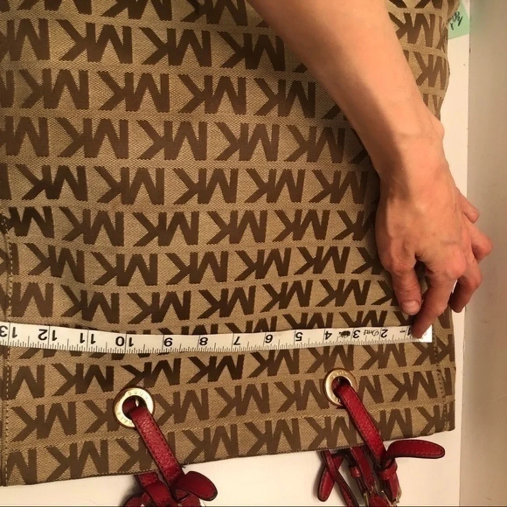Michael kors brown monogram signature tote bag